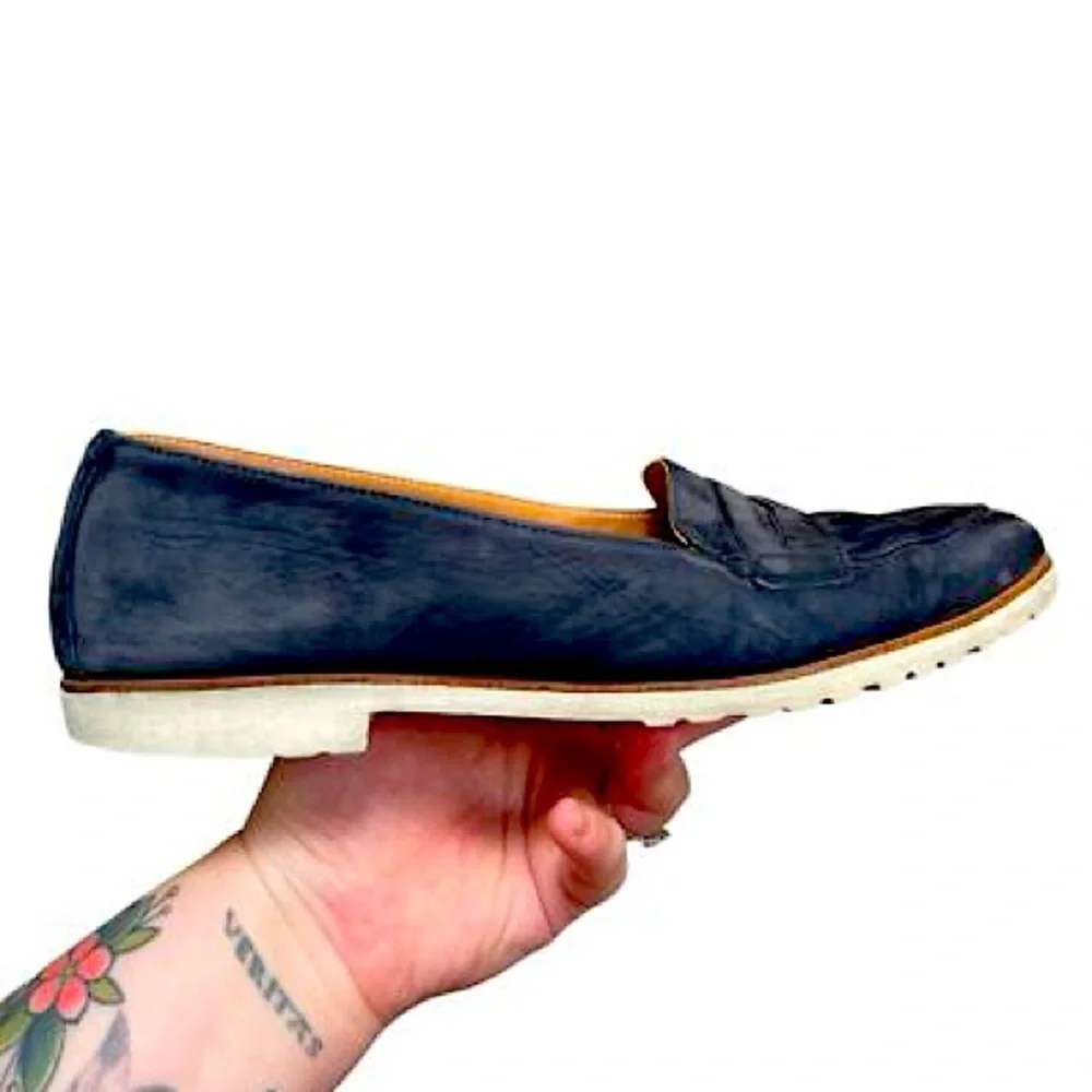 Paul Green Carmela size 9.5 navy suede Loafers Slip-On
